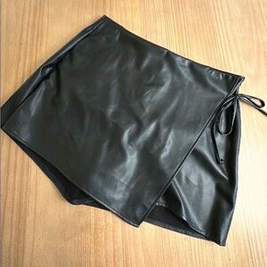 Black Faux Leather Women Skort